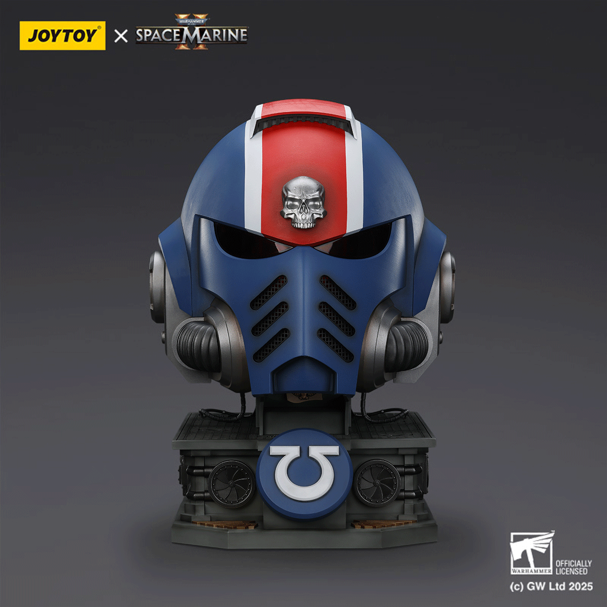 Ultramarines Lieutenant Titus' MkX Helmet & Display Stand